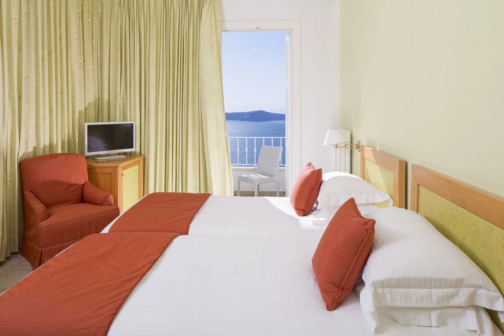 Standard Double room with balcony and with mountain view (twin beds)