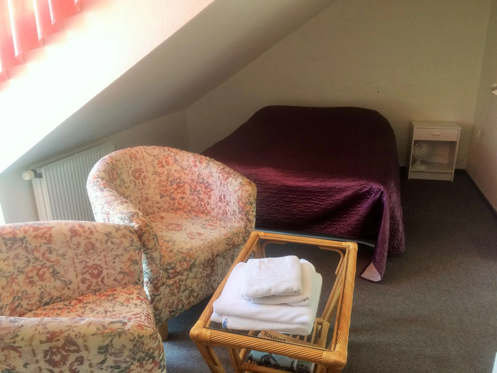 Standard Double room (full double bed)