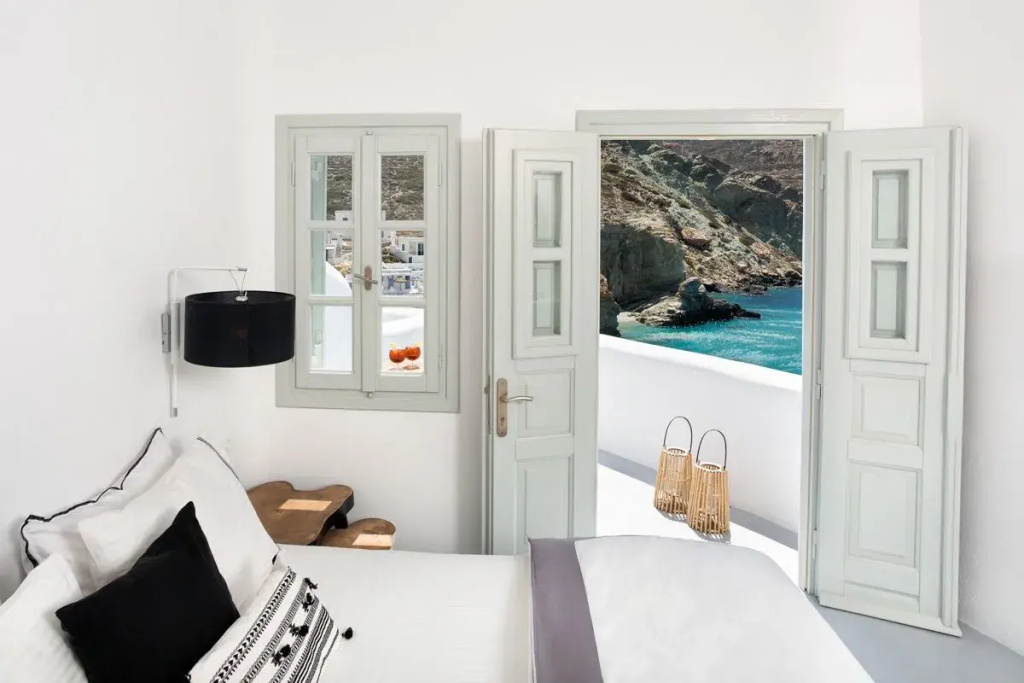 Premium Double room with sea view (full double bed)