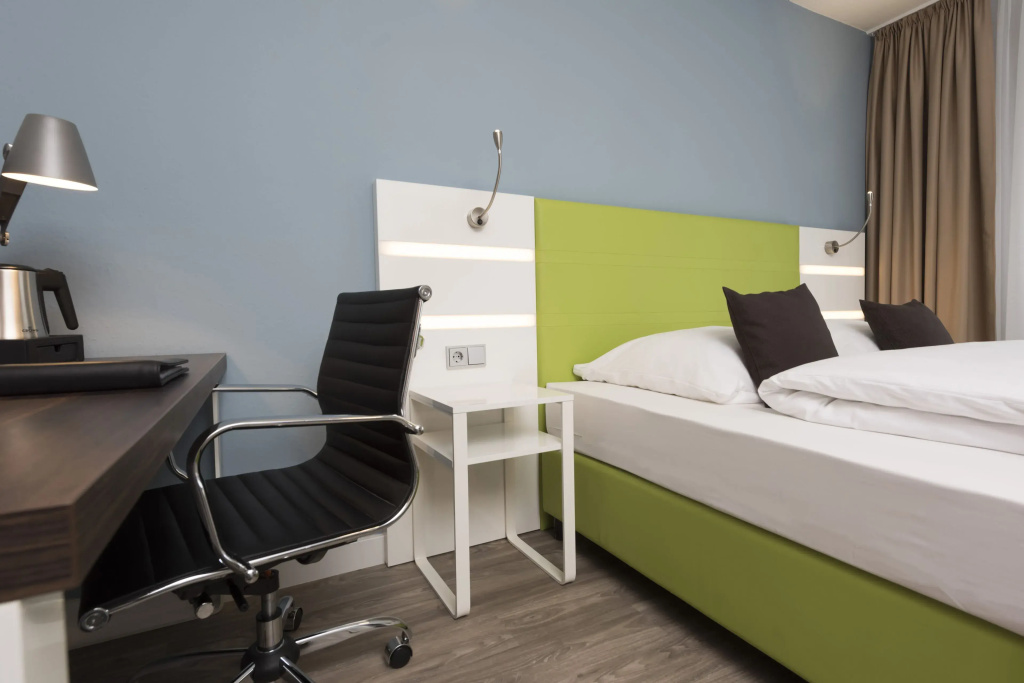 Standard Double room (full double bed)