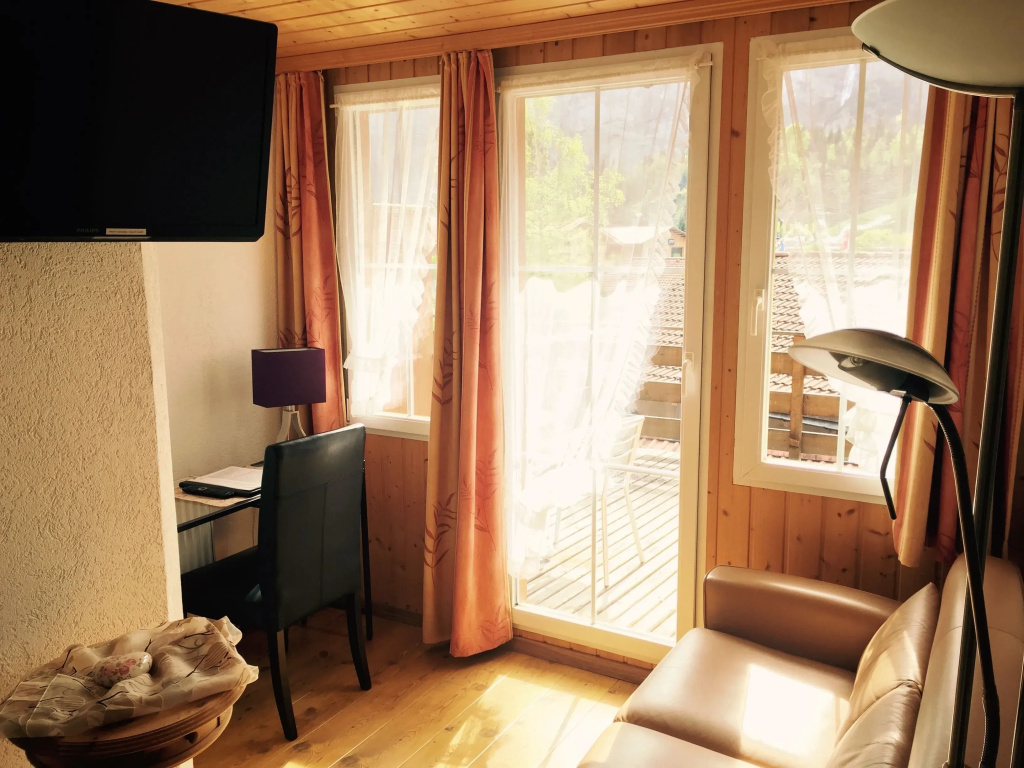 Standard Double room with balcony and with mountain view (full double bed)