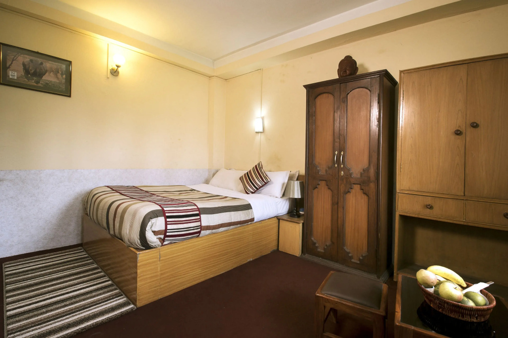 Economy room