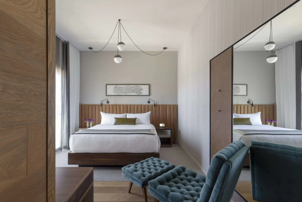 Superior Double room (full double bed)