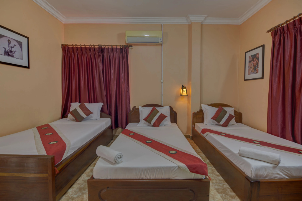 Deluxe Triple room