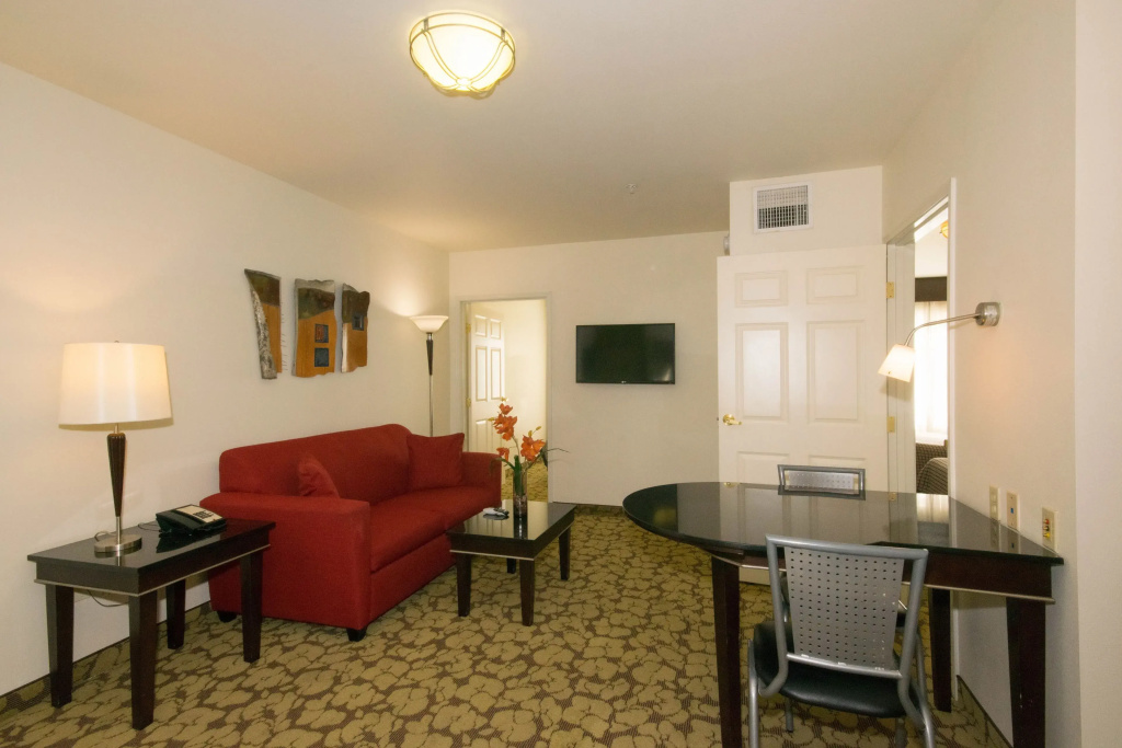 1 Bedroom Double Suite (full double bed)
