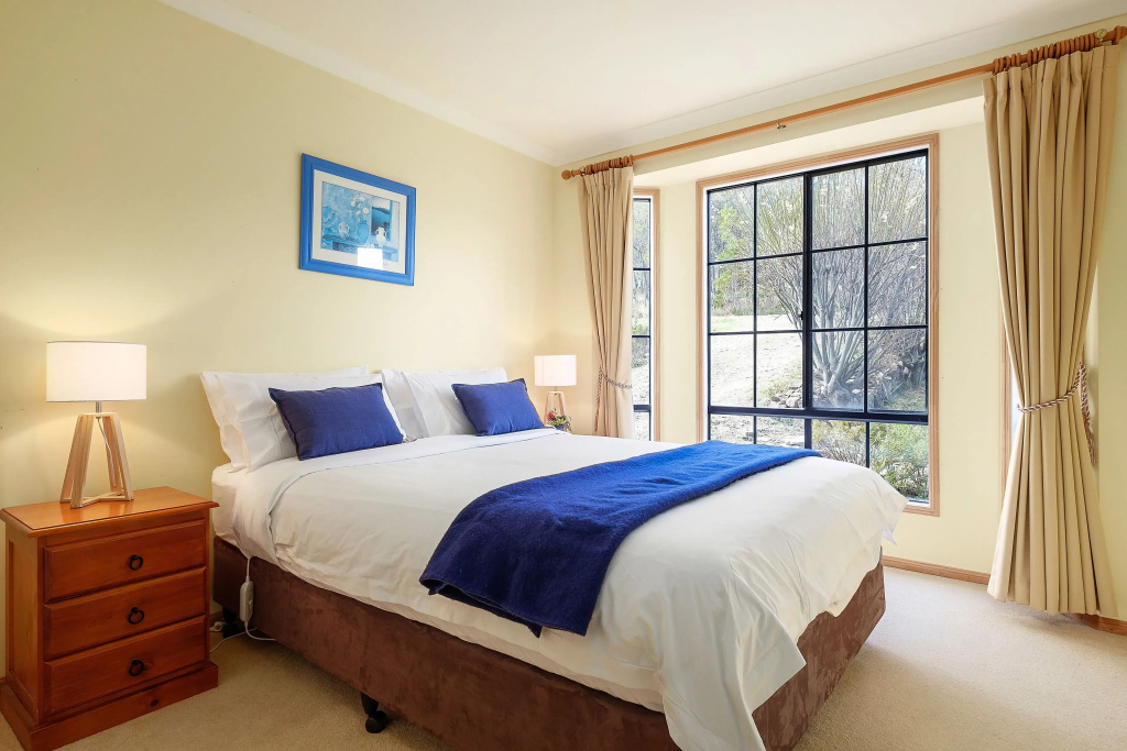 2 Bedrooms Cottage