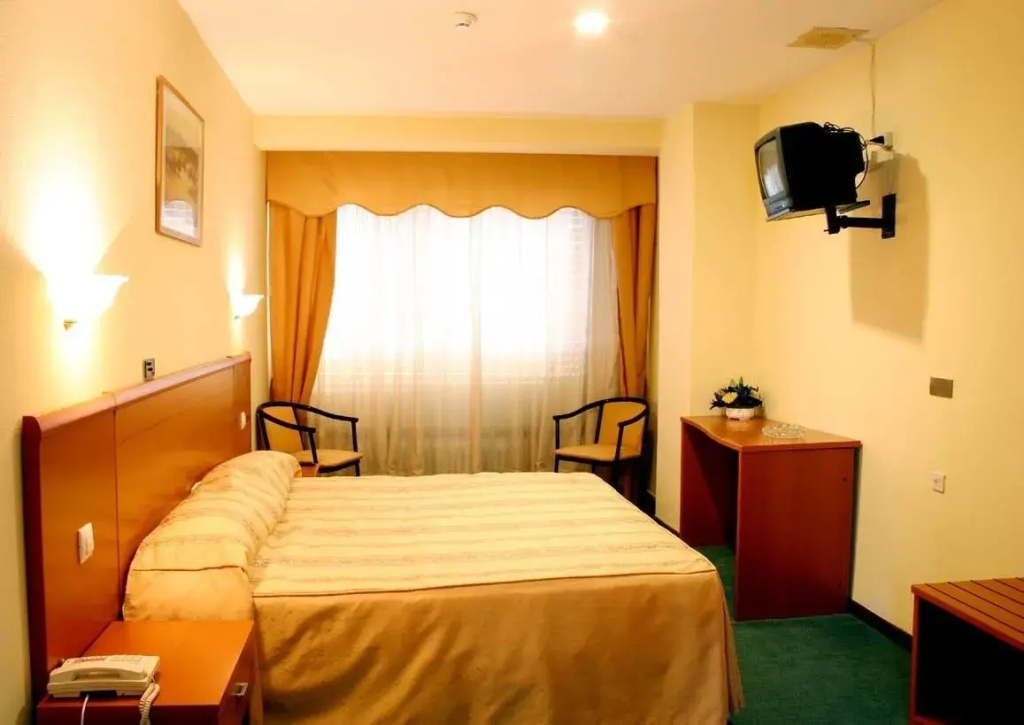 Standard Double room (full double bed)