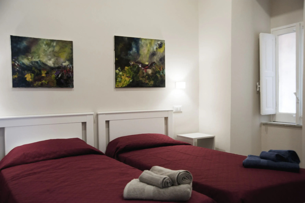 Economy room
