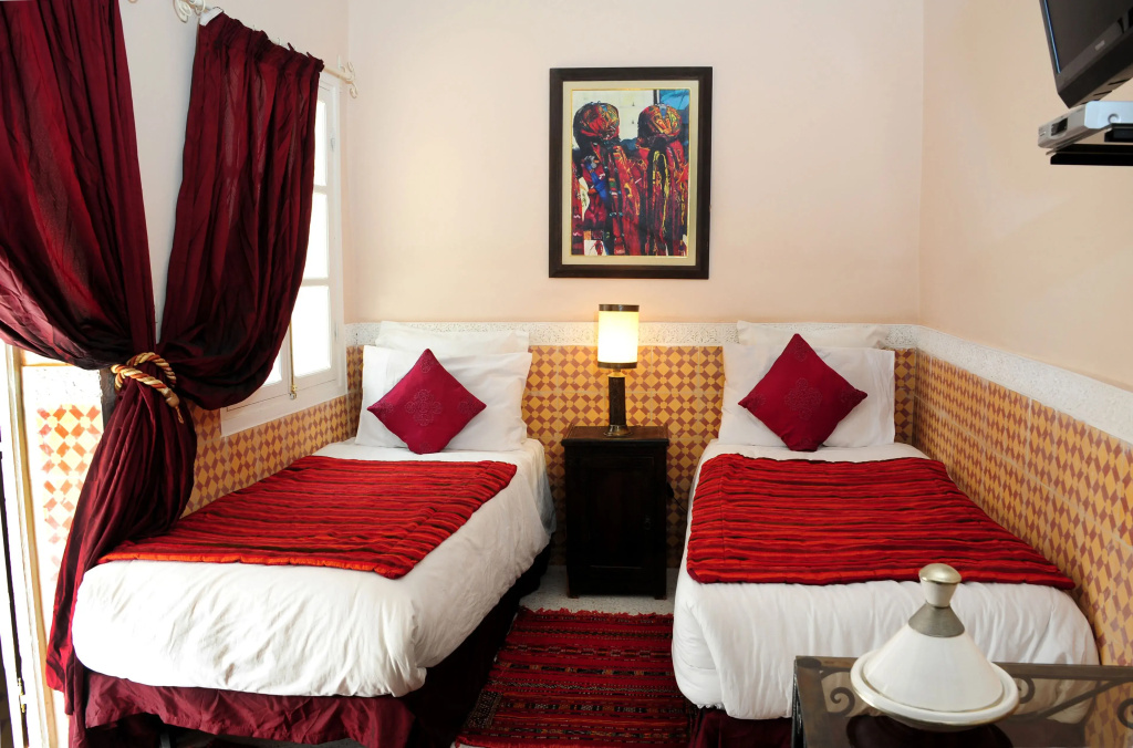 Standard Double room (full double bed)