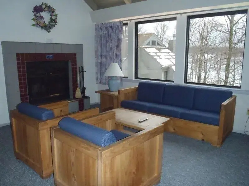 2 Bedrooms Chalet