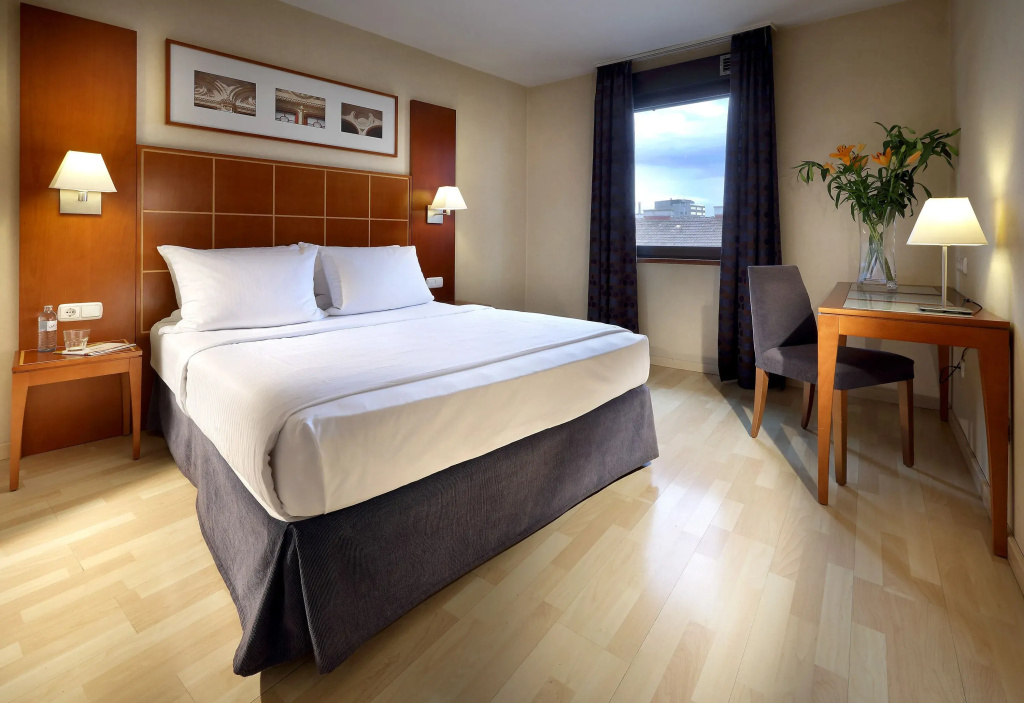 Standard Double room (full double bed)
