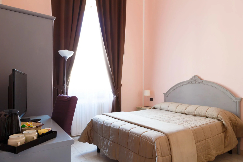 Economy room
