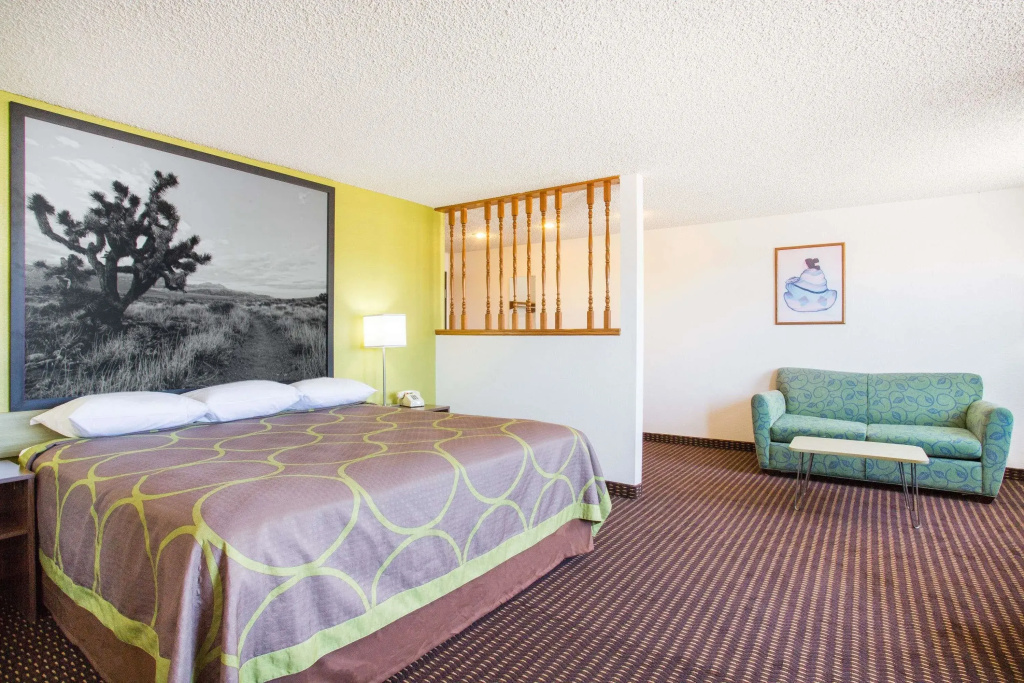 Double Suite (full double bed)