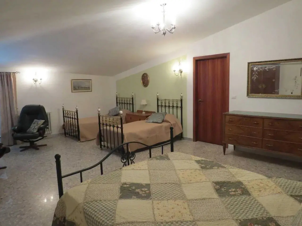Standard Family room