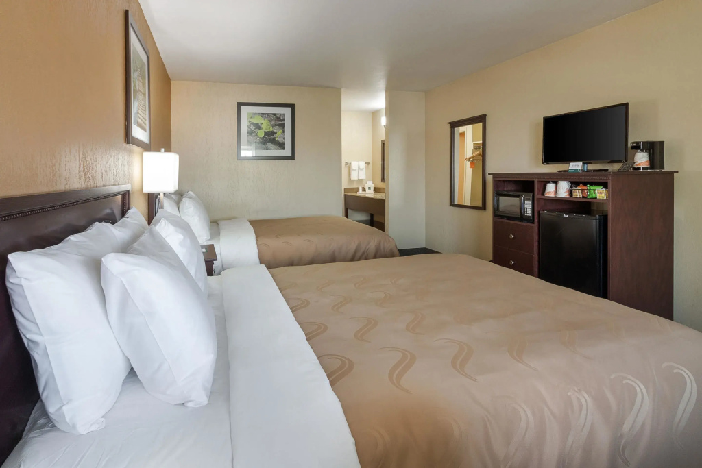 Standard Quadruple room