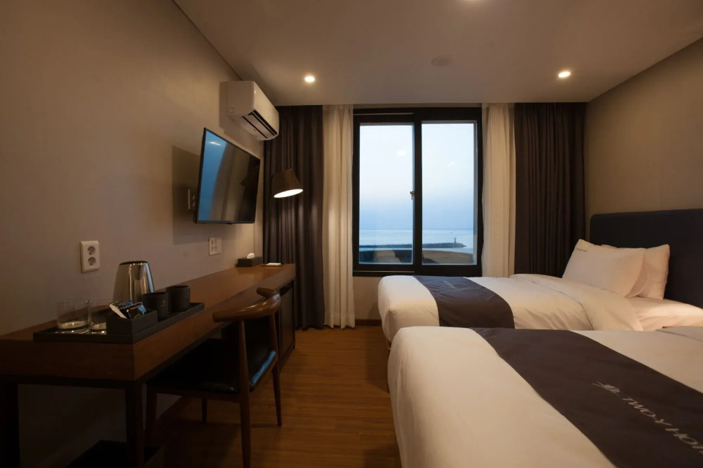 Deluxe Double room (twin beds)