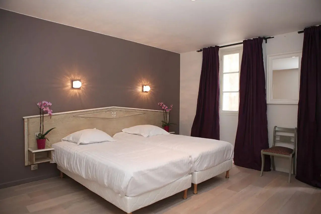 Superior room