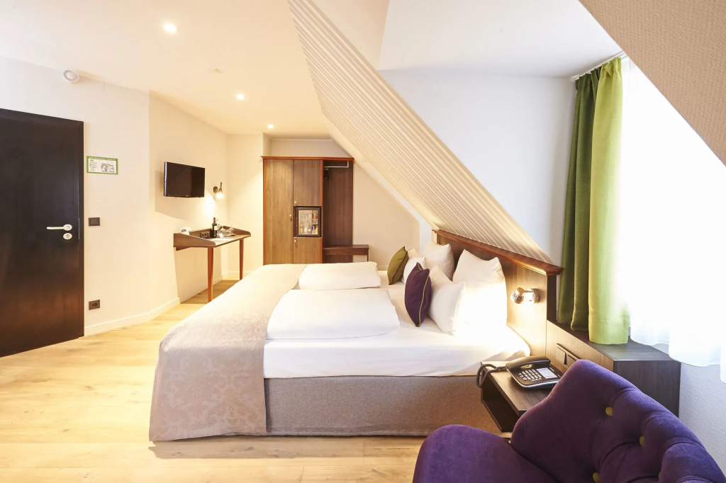 Comfort Double room (full double bed)