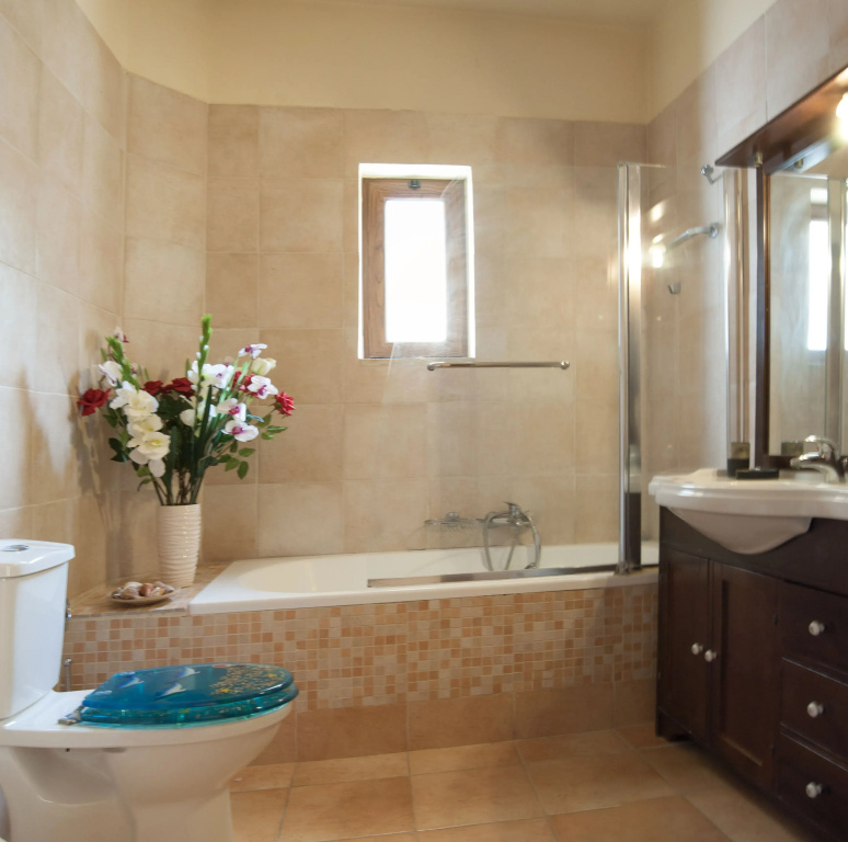 2 Bedrooms Apartment with sea view