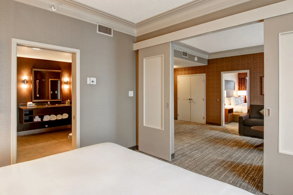 DoubleTree by Hilton Hotel West Edmonton - Chambres