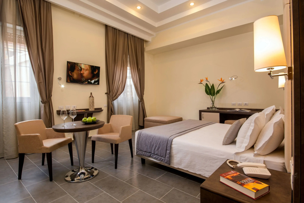 Deluxe Double room (full double bed)