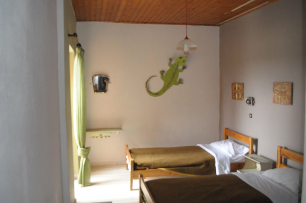 Bed in Dorm (full double bed)