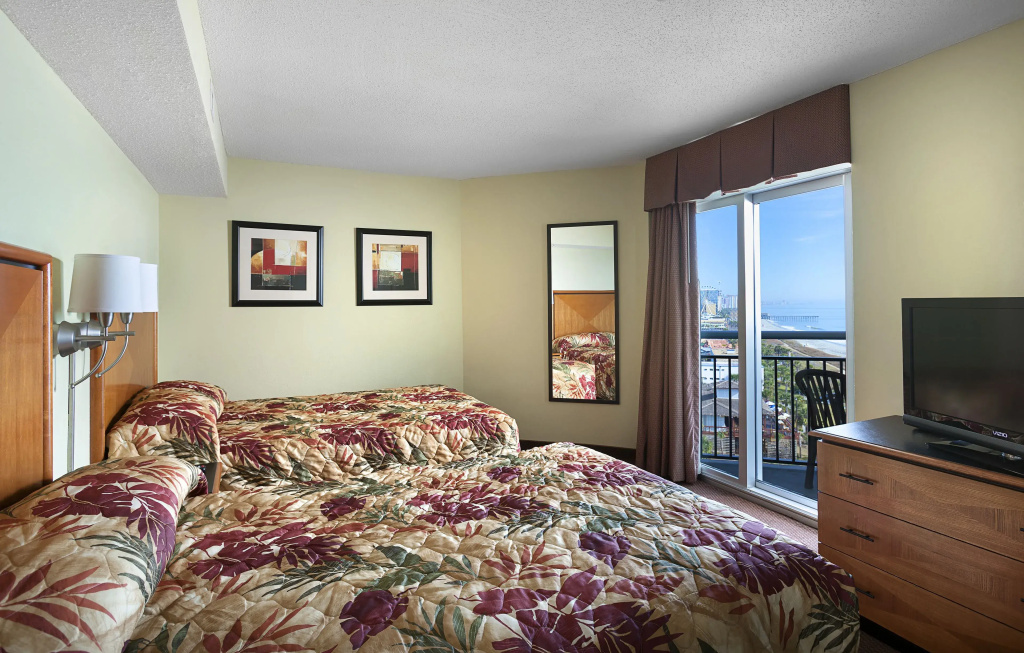 1 Bedroom Suite with ocean view