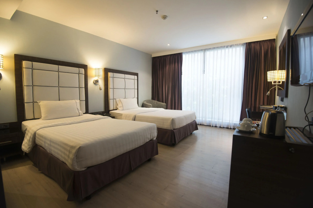 Sukhumvit Suites Hotel Room Type - Superior Double Room