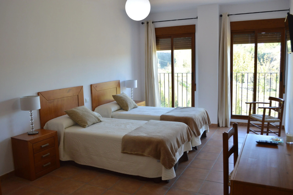 Economy Double room with mountain view (twin beds)