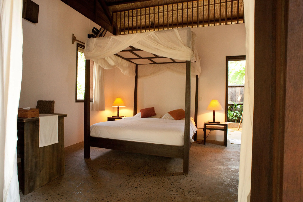 Superior Bungalow with garden view