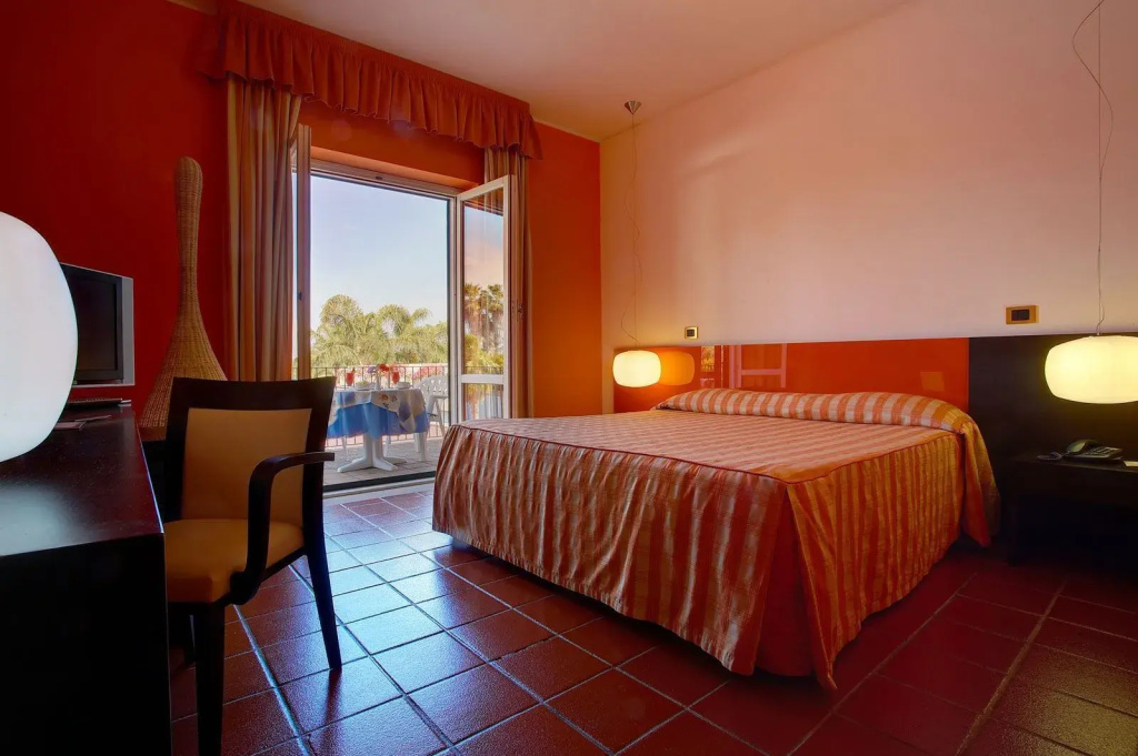 Standard Quadruple room with sea view