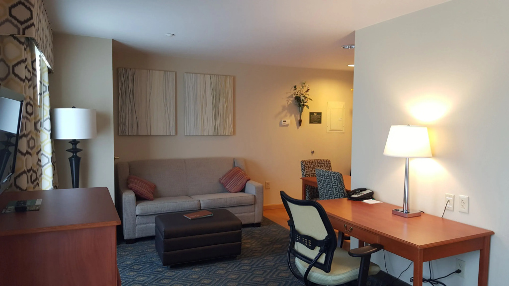 Double Suite (full double bed)