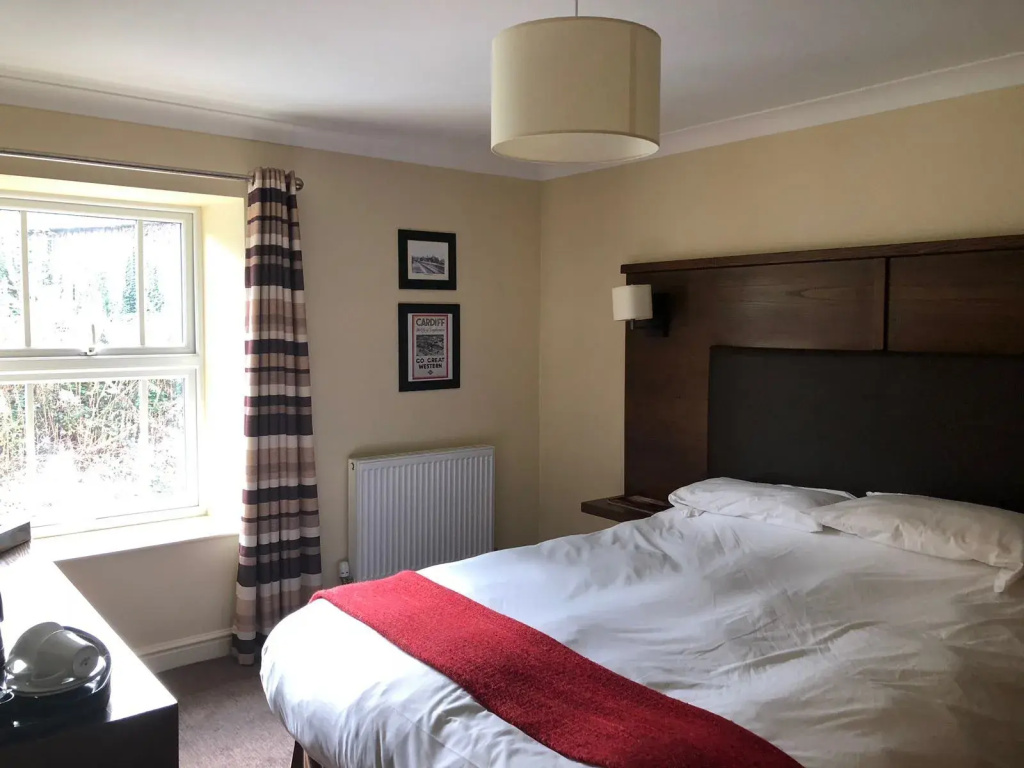Usk And Railway Inn - Chambres