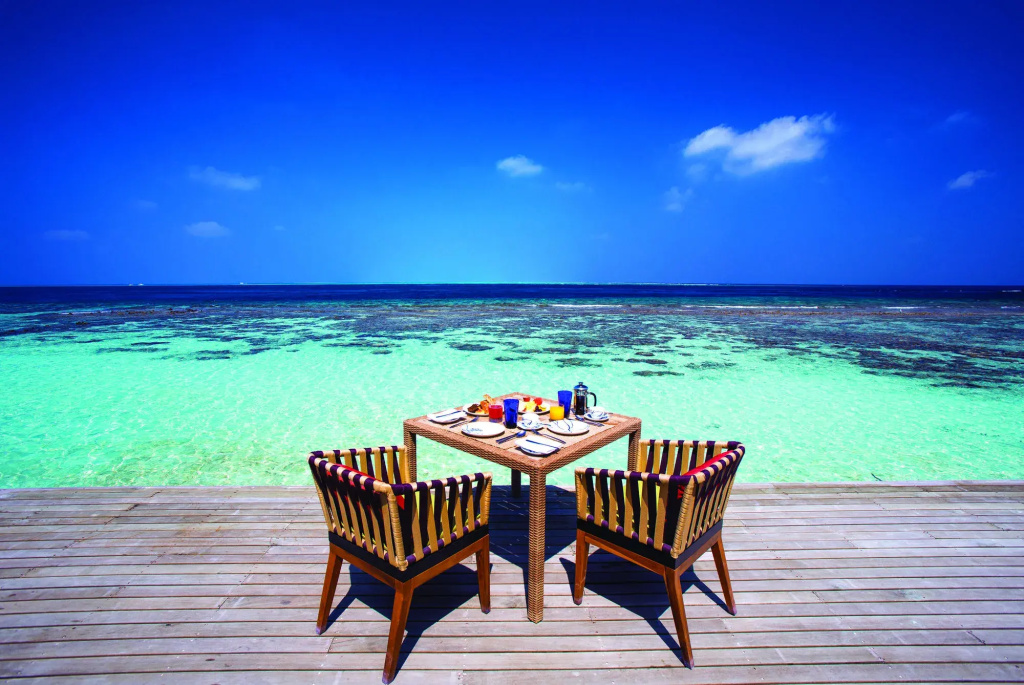 Beach & Waterfront