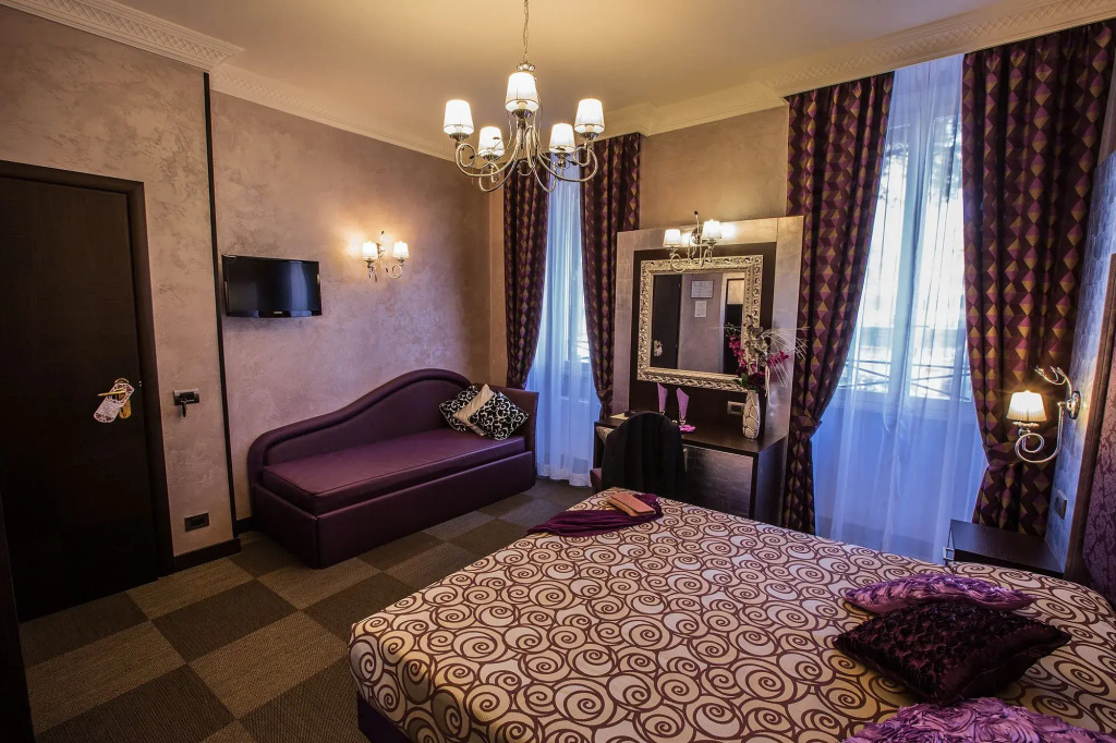 Superior Triple room