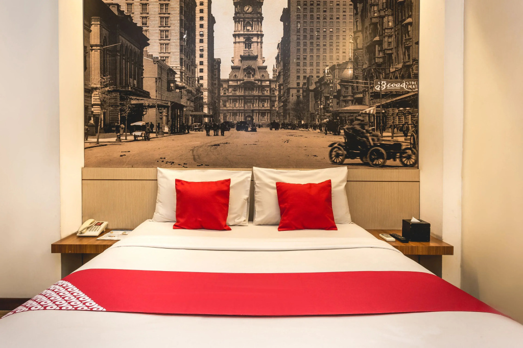 Deluxe Double room (full double bed)