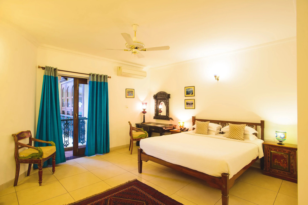 Premium room with pool view