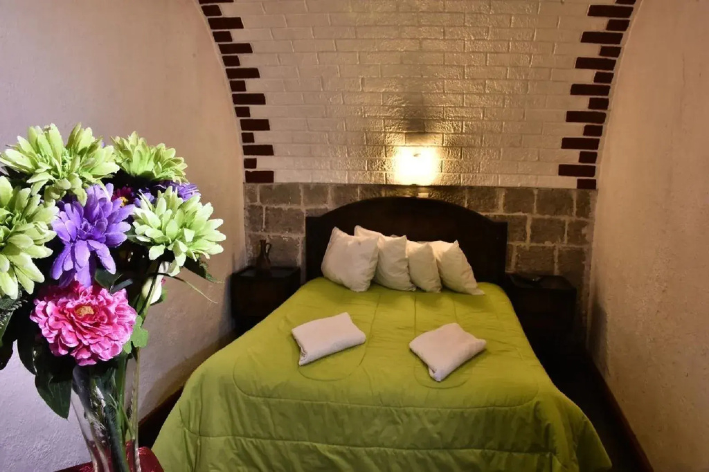 Standard Double room (full double bed)