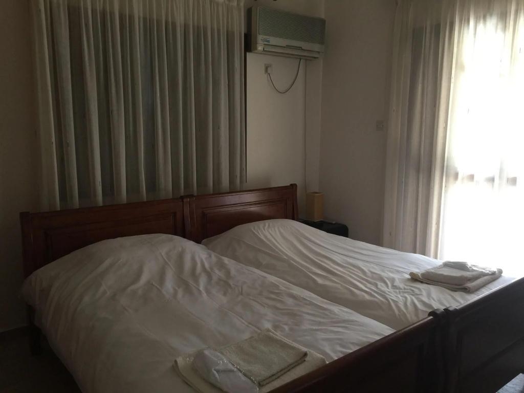 3 Bedrooms Cottage