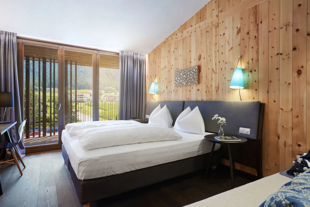 Standard Double room (full double bed)