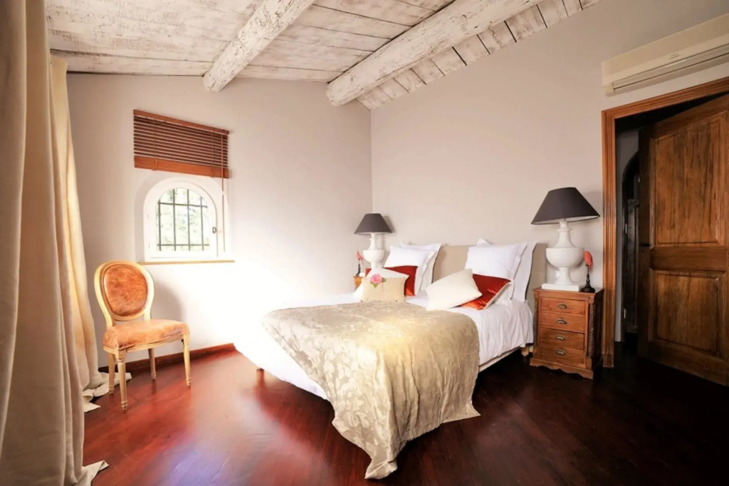 Superior Double room (full double bed)