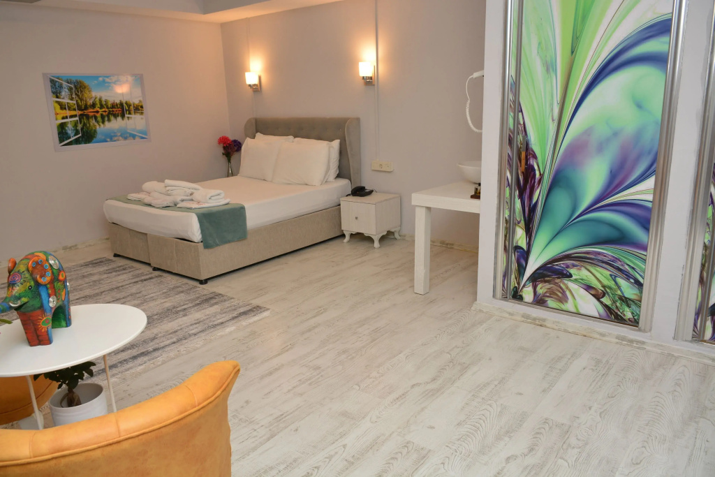 Economy room