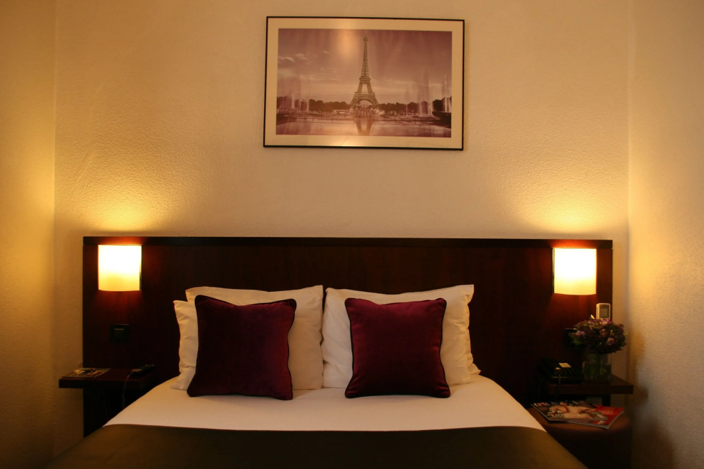 Standard Double room (full double bed)
