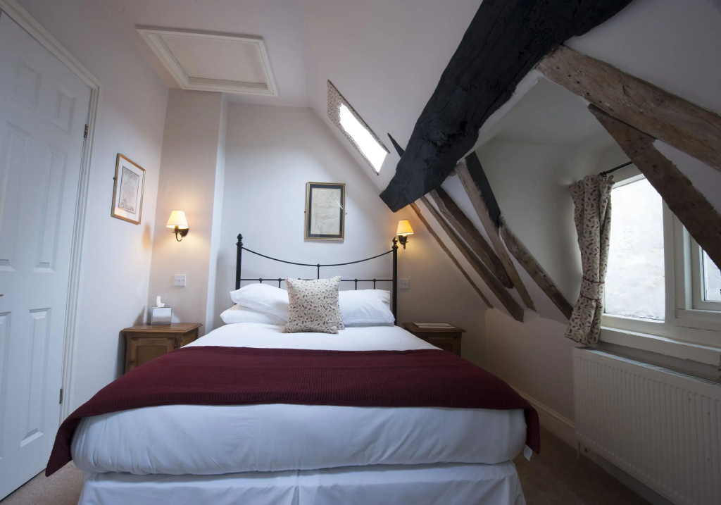 Corinium Hotel & Restaurant - Chambres