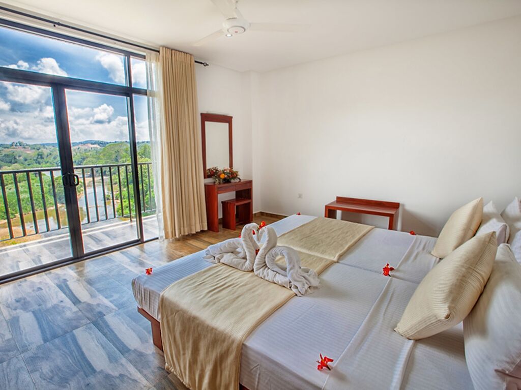 Oak Ray Regency Hotel