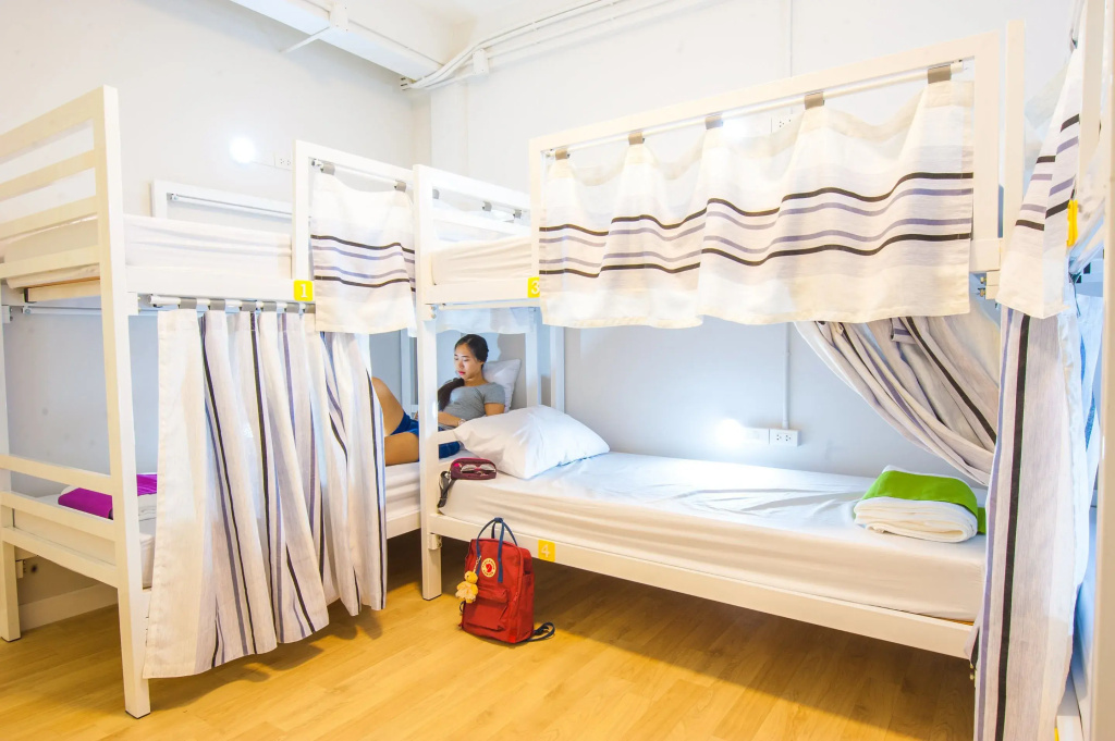 Standard Sextuple room