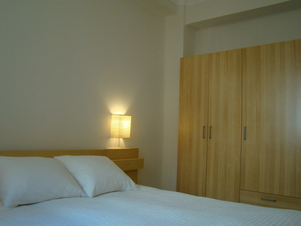 2 Bedrooms Apartment