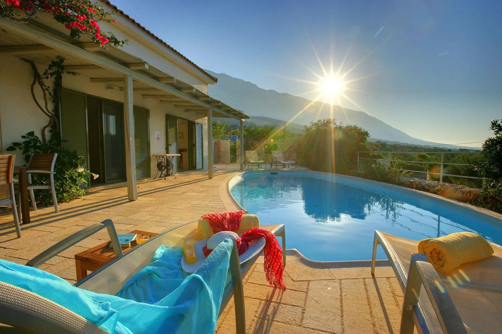 Deluxe Villa