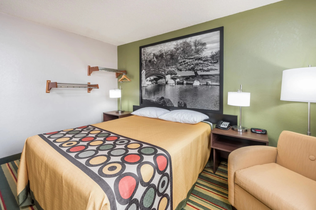 Standard Double room (full double bed)