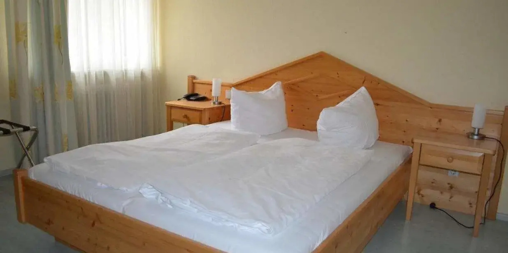 Standard Double room (full double bed)